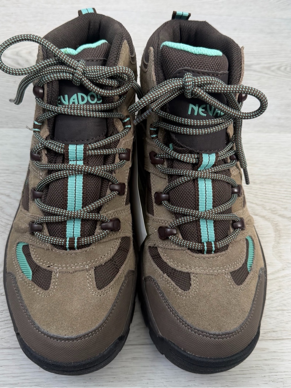 Nevados Klondike Brown Lace-Up Waterproof Hiking Boots with Teal Accents Sz 9.5